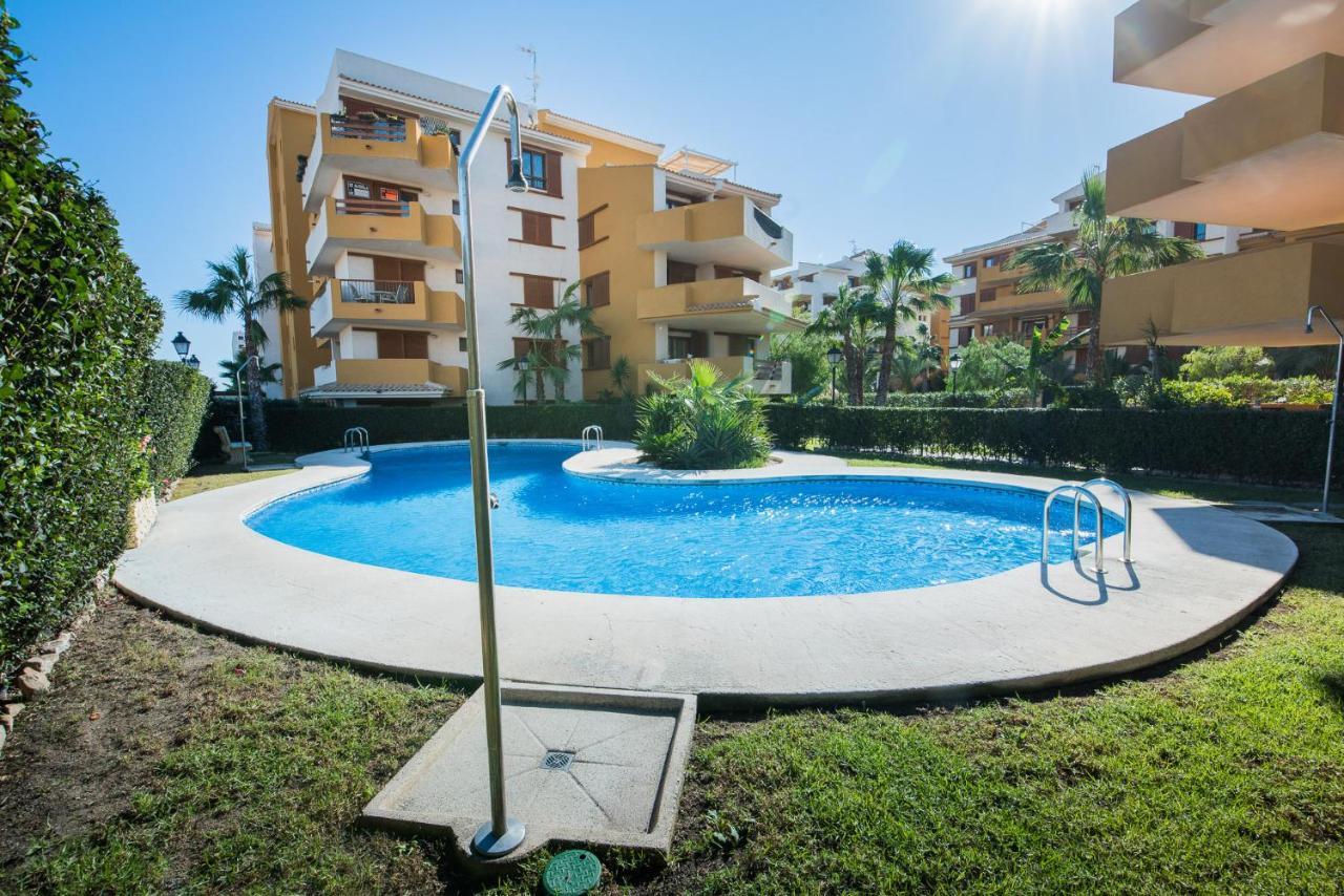 Apartament Paraiso Del Sol ตอร์เรเวียคา ภายนอก รูปภาพ